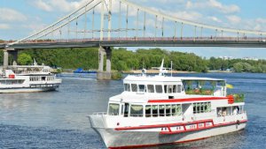 Дніпром курсуватимуть 7 річкових трамваїв