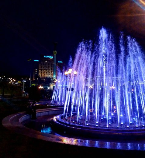 У центрі столиці запустили фонтани