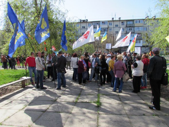28 квітня десятки активістів Полтави прийшли на суд по Кернесу