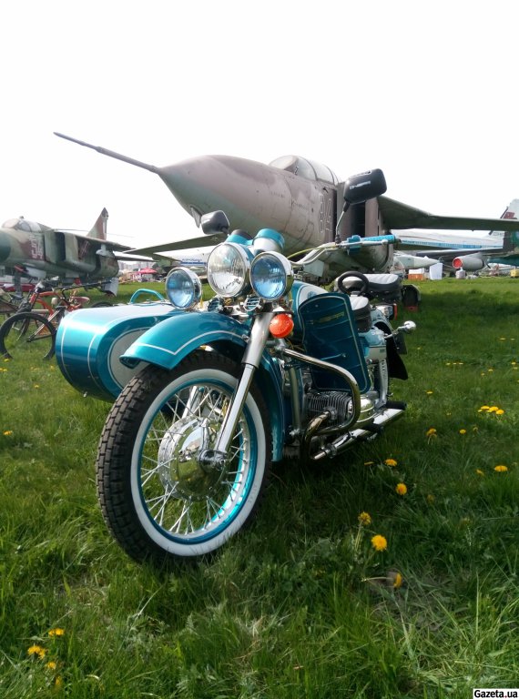 Энтузиасты из Киева самостоятельно изготавливают легендарный мотоцикл «Днепр». 