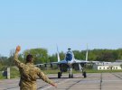 Командиры показали высший пилотаж на боевых самолетах МиГ-29 и Л-39