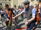 У Львові відбувся ретро-велозаїзд «Батяри на роверах»
