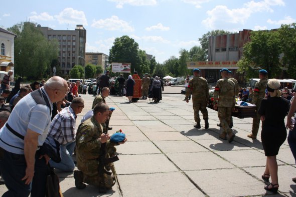 Рідні і близькі попрощалися із  Валентином Ковальським