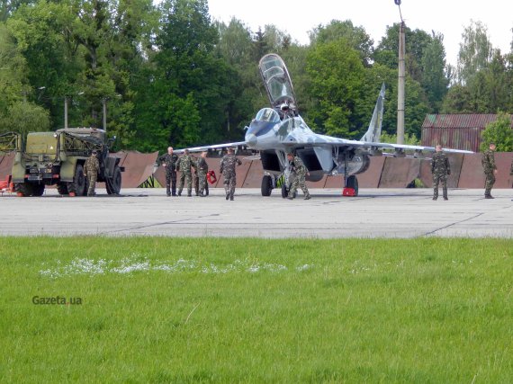 На озброєнні Івано-Франківської бригади тактичної авіації літаки-винищувачі МіГ-29
