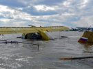В России паводок затопил самолеты на аэродроме