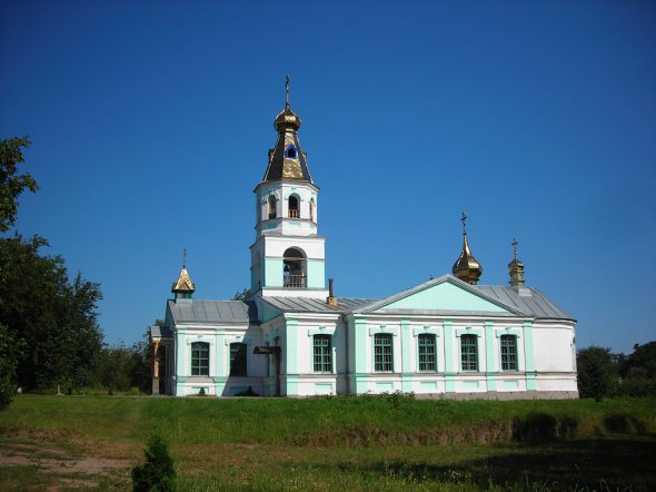 Свято-Онуфриевский мужской монастырь, рядом села Медведовка