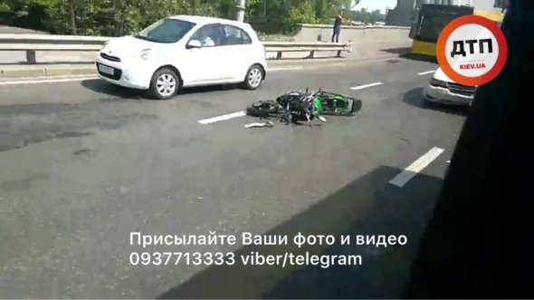 Автомобиль сбил мотоциклиста