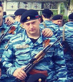 У мережі з'явились відомості і про другого загиблого бойовика. Як пишуть сепаратисти, це Сергій Семак. Йому 25 років