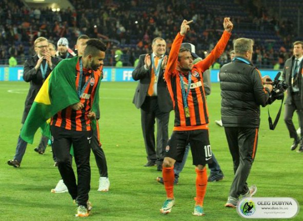 Бернард показал средние пальцы трибунам после победы в Кубке Украины