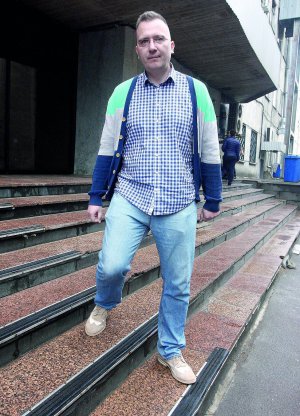 Фінансовий аналітик Олексій Кущ: ”Світові ринки закриваються. Від цього програють країни з сировинною економікою, зокрема Росія і Україна”