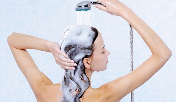 мыть голову шампунем каждый день - вредно