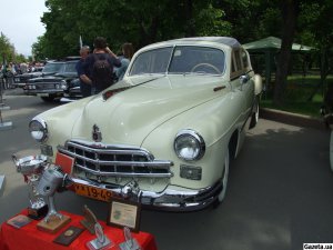 Унікальний ГАЗ-12 "ЗИМ" "Фаетон". На відміну від серійних ГАЗ-12, має кузов кабріолет. Масове виробництво таких не запустили, виготовили тільки два екземпляри 