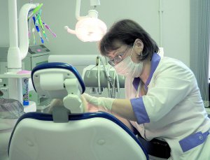 Дитина може заразитися гепатитом Б у стоматолога