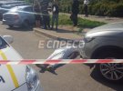 У Дарницькому районі столиці невідомий із автомобіля розстріляв чоловіка. На вигляд загиблому 40-45 років