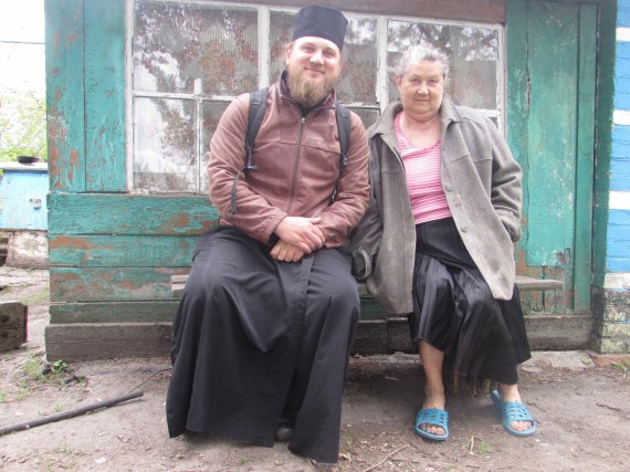 Отец Дмитрий Луценко переехал с Луганщины в Полтавскую область с матерью Людмилой Александровной