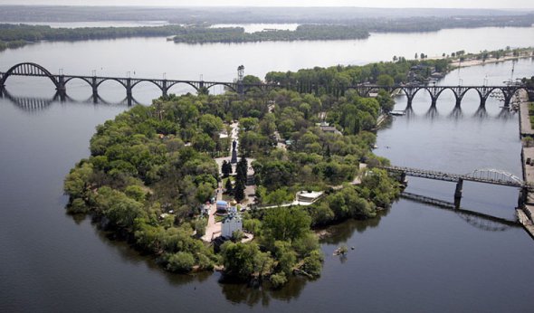 Слідами апостола Андрія на Монастирський острів