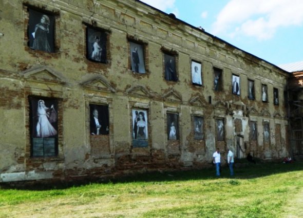 Все культурно-архитектурные памятники Украины хотят отреставрировать в следующем году