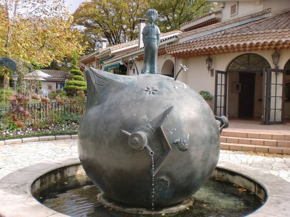 Статуя "Маленький принц" в Японии