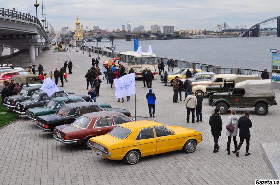 День автомобилиста у речвокзала