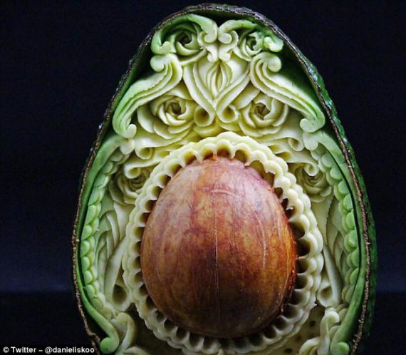 Даніель Баррезі з Австралії створює приголомшливі скульптури з овочів і фруктів