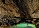 У Китаї вперше досліджена мережу печер Ер Ван Дон