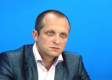 Народный депутат он "Народного фронта" Максим Поляков: «На мою жену напали и избили представители НАБУ, а также украли мобильный телефон"
