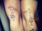 Парные татуировки матери и дочки