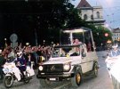 Встреча Иоанна Павла II с верующими во Львове.