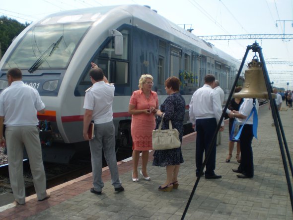 25 червня почав курсувати залізницею рейковий автобус за маршрутом "Вінниця-Хмільник-Хмельницький"