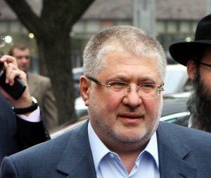 Ігор Коломойський — власник ”Дніпра”. Під його керівництвом клуб здобув срібні нагороди чемпіонату України-2014 та грав у фінальному матчі Ліги Європи-2015. Позаторік балотувався на посаду президента Федерації футболу України, програв вибори Андрію Павелку