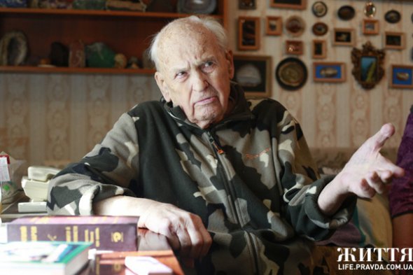 Украинский писатель Анатолий Димаров больше всего любил писать о селе