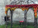 Квіткові композиції: на фестивалі кохання показали 30 тисяч троянд