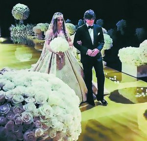 Діти російських олігархів Лоліта Османова і Гаспар Авдолян беруть шлюб у американському Лос-Анджелесі. Для церемонії винайняли театр ”Долбі”, де проводять вручення кінопремії ”Оскар”