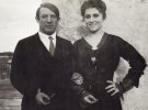 Пабло Пикассо и Ольга Хохлова в Риме