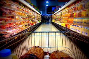 В Винницкой области руководителей супермаркетов обязали продавать товары местных производителей