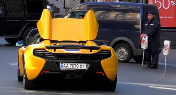 McLaren 650S Spider стоит около 8 млн. грн.