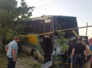 Mercedes Sprinter протаранил туристический автобус, следовавший транзитом через Украину из Германии в Молдову