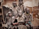Джиммі Нельсон робить неймовірні знімки племен та корінних народів, які зникають.
