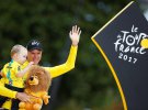 Кріс Фрум з команди Sky виграв «Тур де Франс»