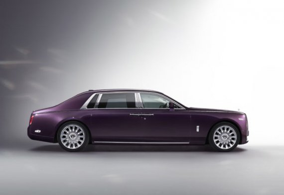 Rolls-Royce Phantom VIII 