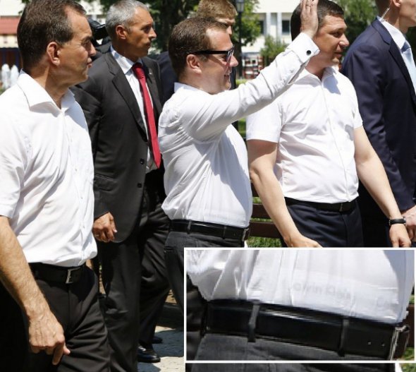Дмитрий Медведев во время визита в Краснодар засветил нижнее белье от Calvin Klein