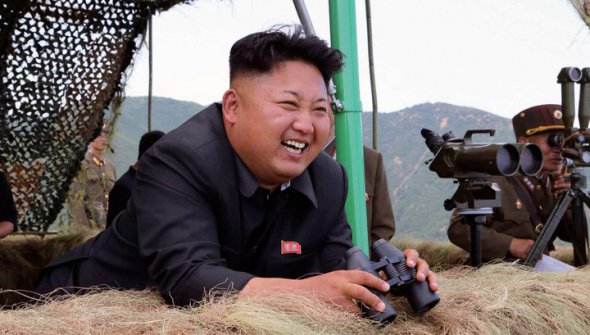 Ким Чен Ын во второй раз запустил баллистические ракеты    Фото: EPA