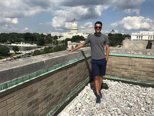 Максим Джигун работает и живет вблизи Вашингтона по программе для студентов