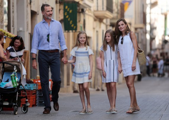 Испанская королевская семья на отдыхе