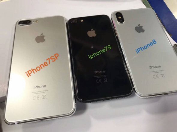 В сети появились фотографии сразу трех моделей новых смартфонов от Apple: iPhone 7s, 7s Plus и iPhone 8