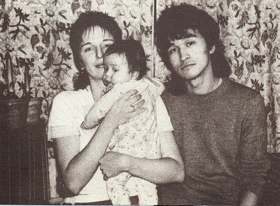 Віктор Цой з дружиною і сином