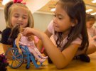 Кукла на инвалидной коляске: дизайнер представил новую игрушку для детей