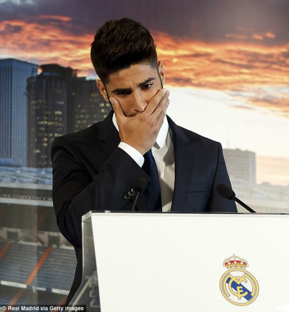 Марко Асенсіо заплакав на своїй презентації в “Реалі”