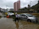 Тихоокеанский тайфун "Хато" парализовал жизнь в Гонконге