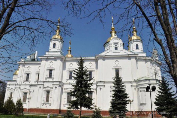 Свято-Успенський собор, який зруйнували більшовики, відновили 2003 року